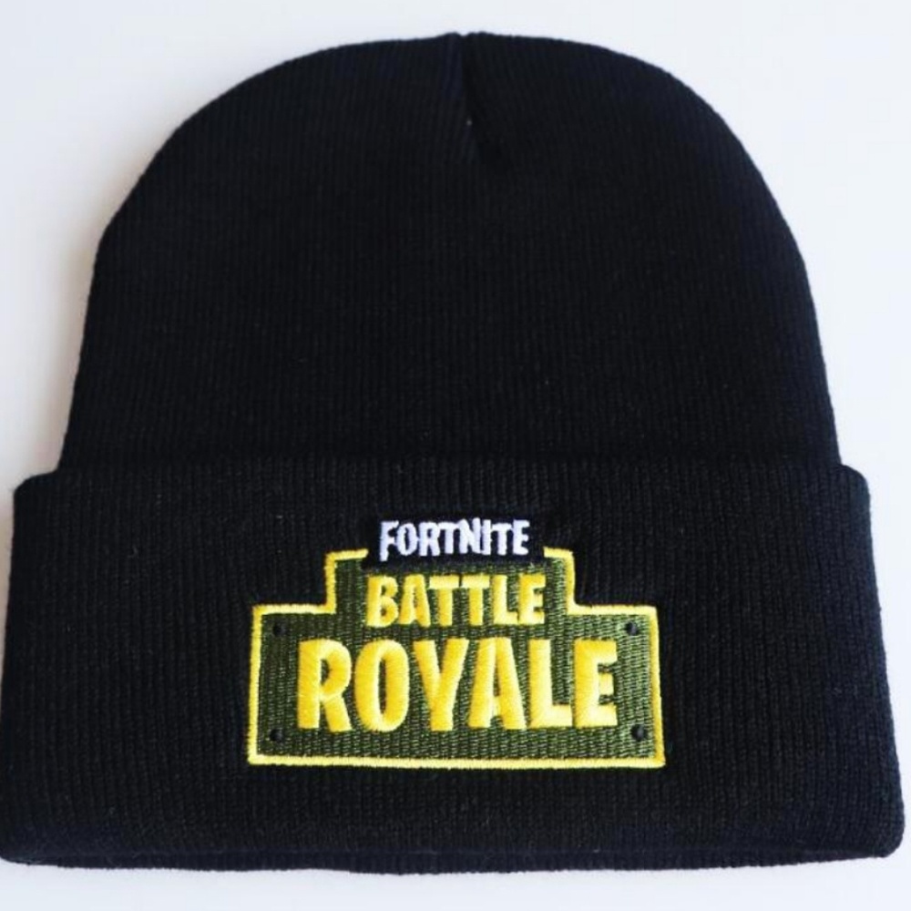 Fortnite beanie* FREE STICKER*